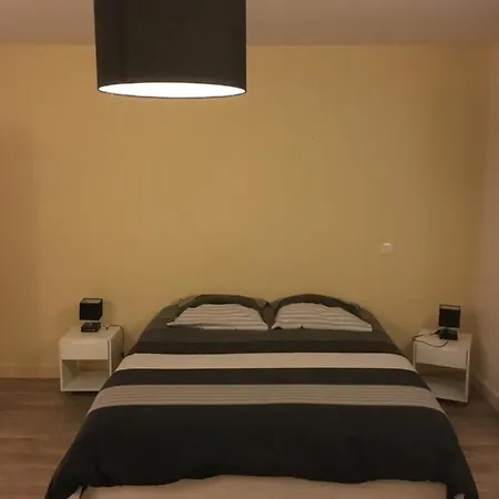 D'hote Les Bredins Guest house